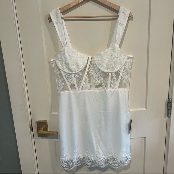 Lulu’s Coveted Delight White Sequin Corset Mini Dress Xl - Picture 3 of 14